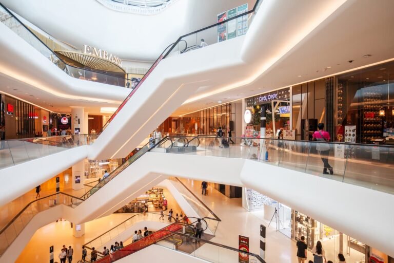 mall-retail-bg